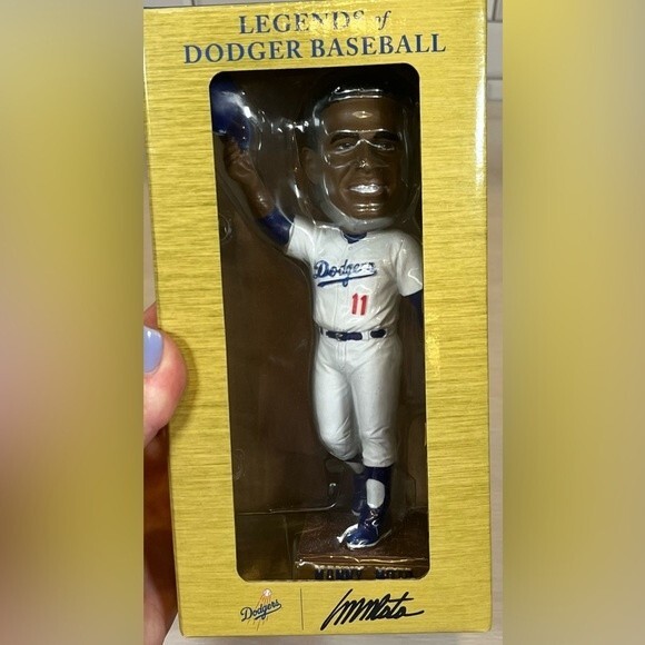 Manny Mota 2023 Legends of Dodger Baseball Bobblehead SGA New in Box - Picture 1 of 8